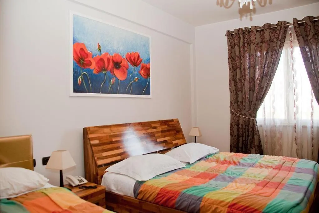 Meridian Hotel Tirana 3*,  Albanie